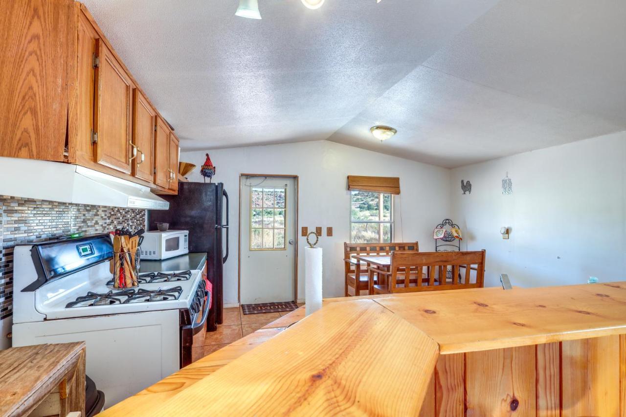 Charming Santa Rosa Home With Mountain Views And Porch ภายนอก รูปภาพ